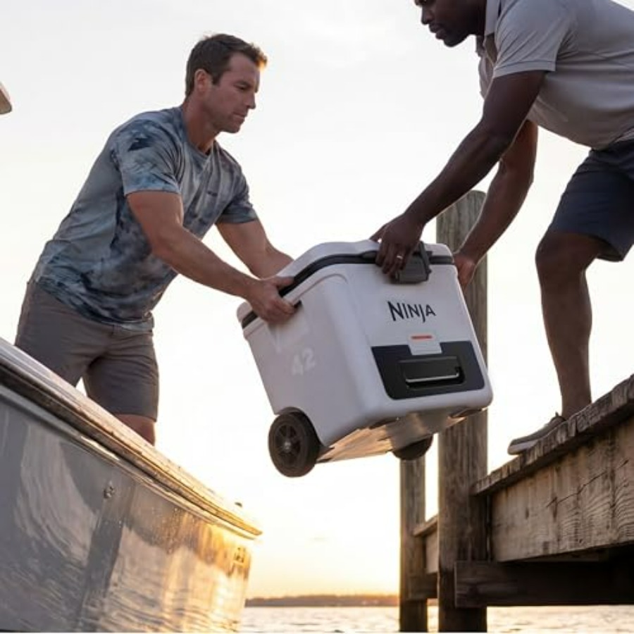 FrostVault 42qt wheeled cooler - Outdoor Adventure Zone のレビューと価格